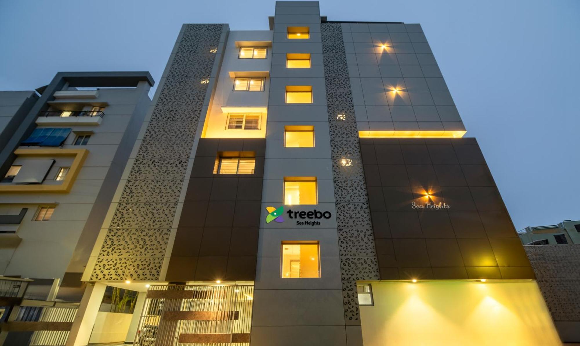 Treebo Sea Heights Hotel Kākināda Eksteriør billede